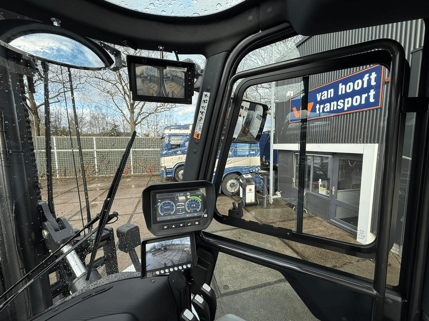 Pakjesavond bij Van Hooft Transport!